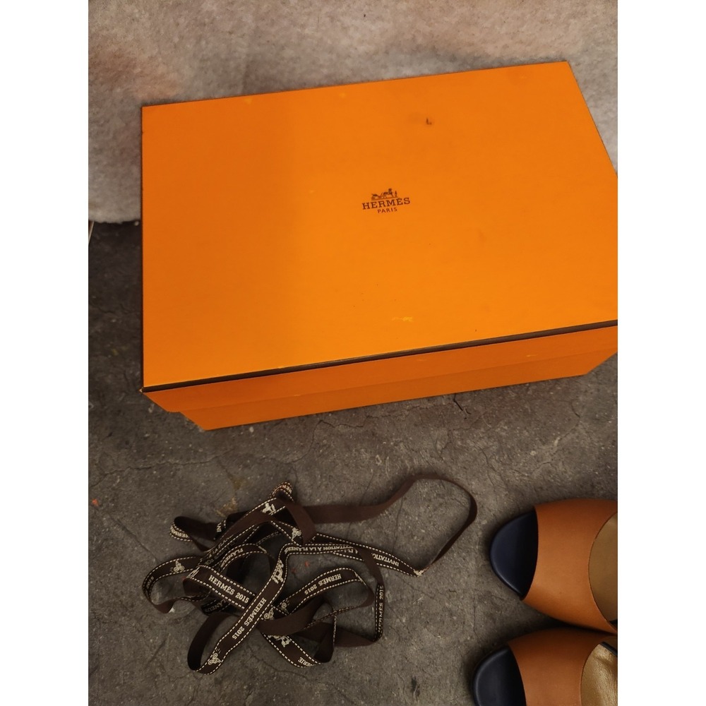 Hermes Leather Bicolor Mule Sandals Heels 37 1/2 Resoled Dust Bag Box - Picture 15 of 16